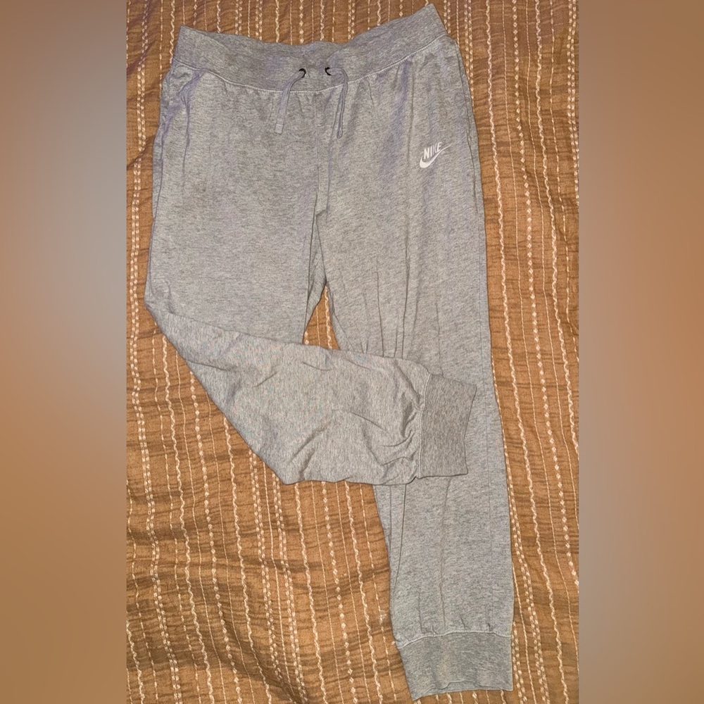 Women’s Nike Gray Jogger Pants
